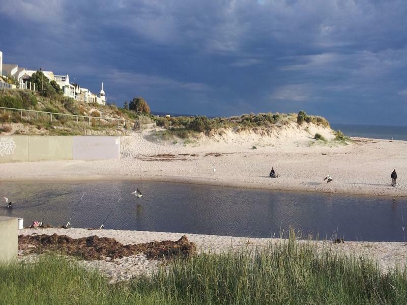 West Beach 아쿠슬라 어코모데이션 아파트 외부 사진